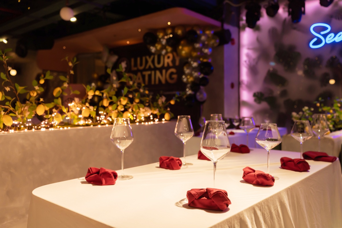 LUXURYDATING1107202619.JPG