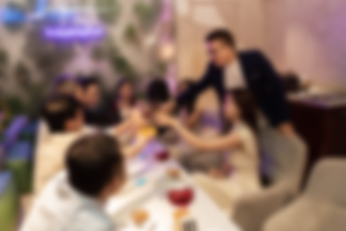 LUXURYDATING1107202642.JPG