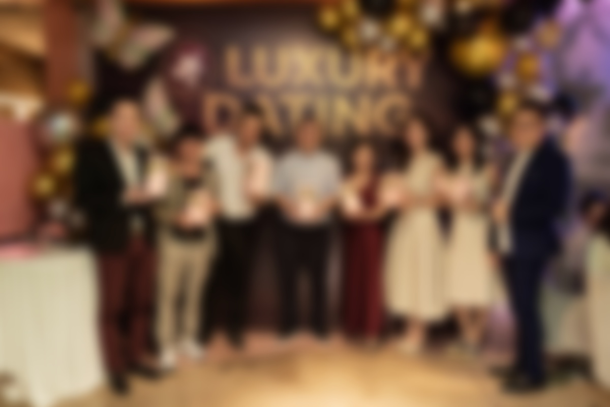 LUXURYDATING1107202674.JPG