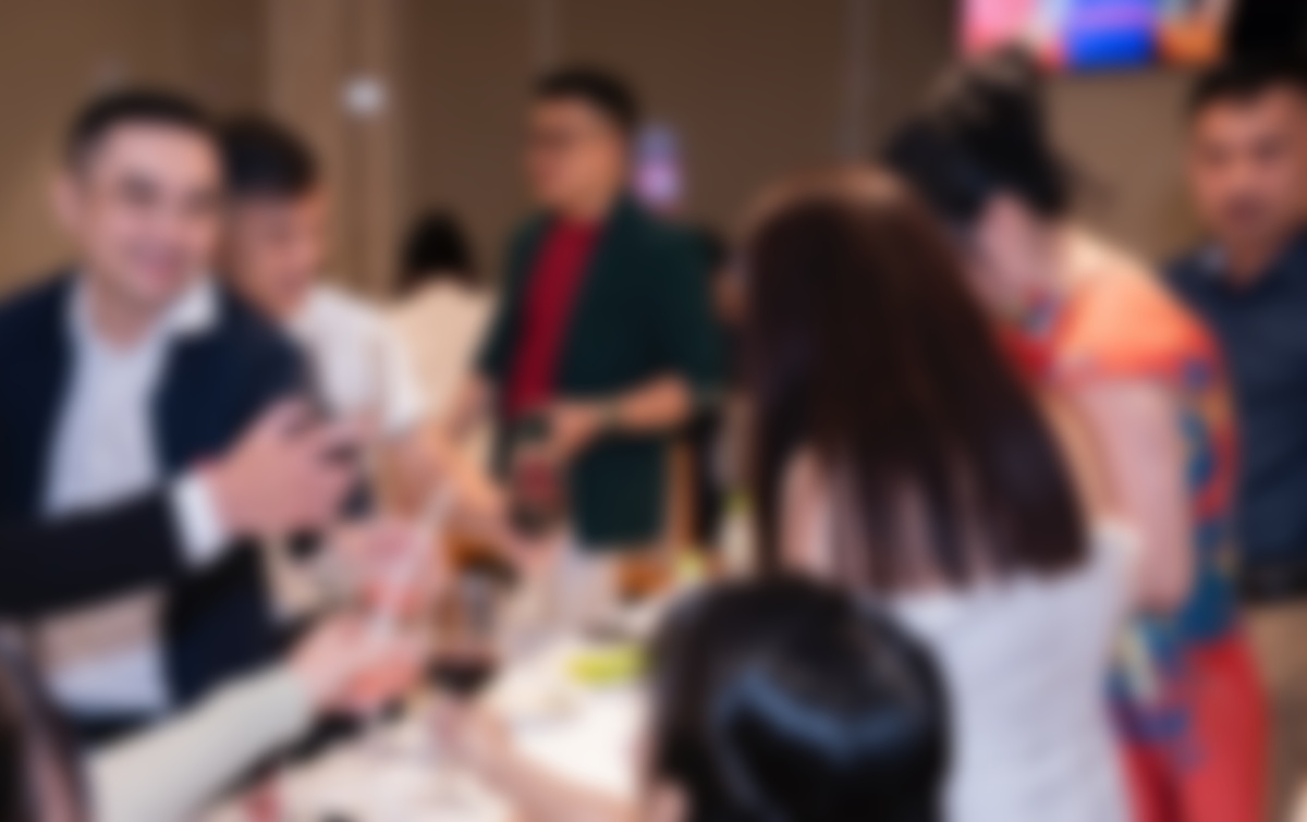LUXURYDATING22112545.JPG